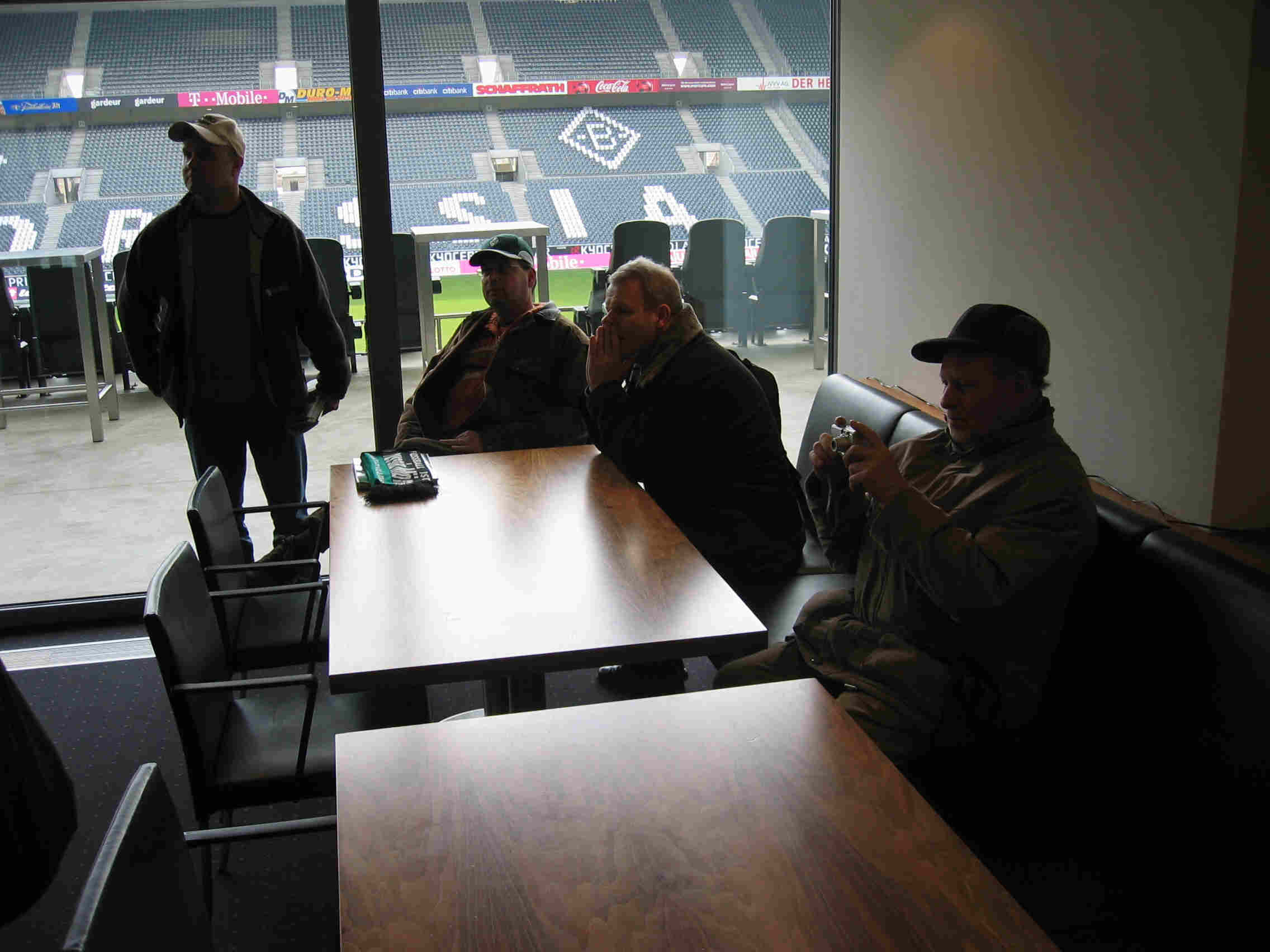 Was Kostet Eine Vip Loge Im Borussia Park www.rolf-huetten.de